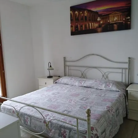 Apt5 - Delle Rose *